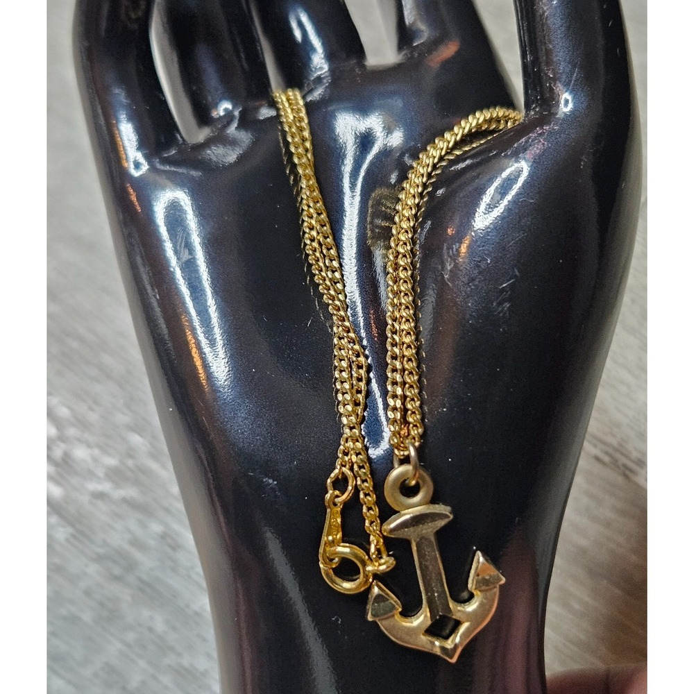 Vintage 1978 Avon Anchor Pendant Neckchain Gold-Tone